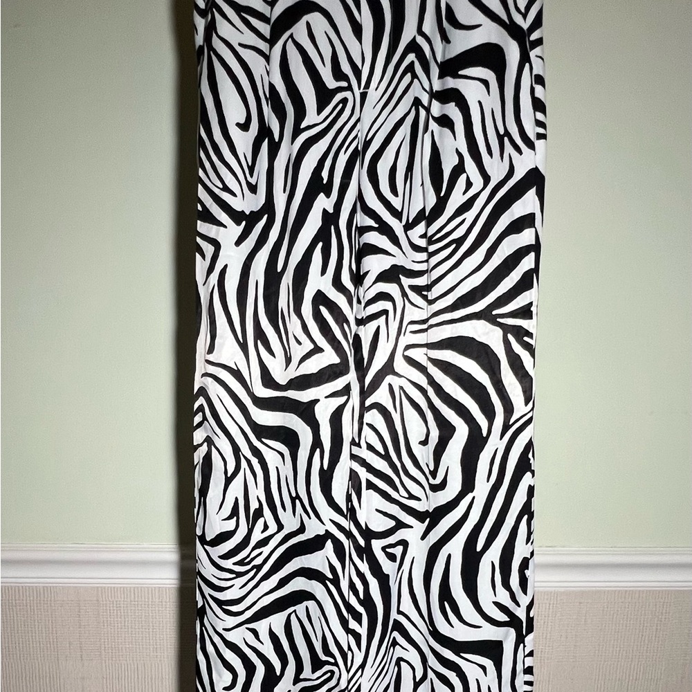 Bershka Satin Zebra Pattern Trousers - Picture 2 of 9
